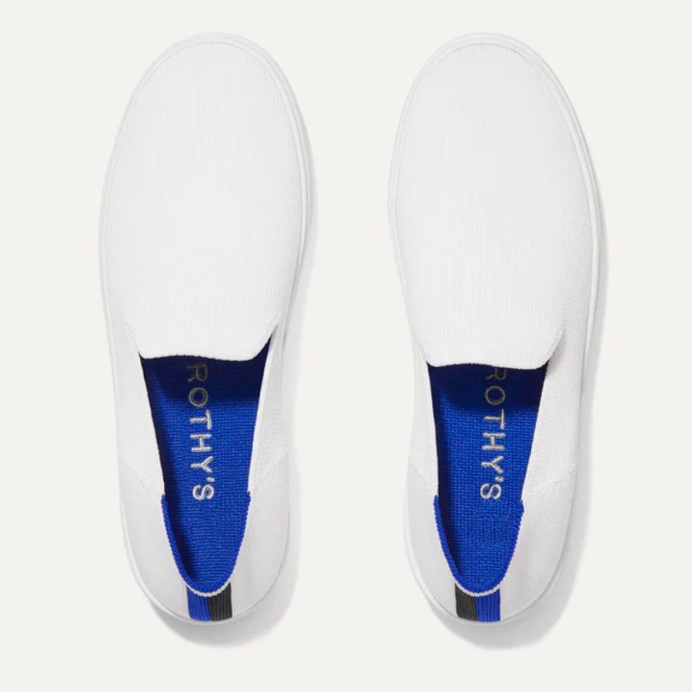Like new bright white “the sneaker” Rothy’s *sustainable*